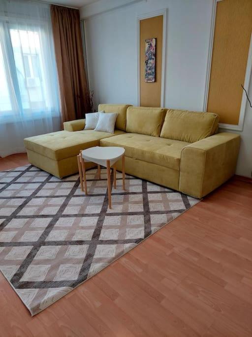 Doris' 1 Bedroom Apartment Sofia Esterno foto